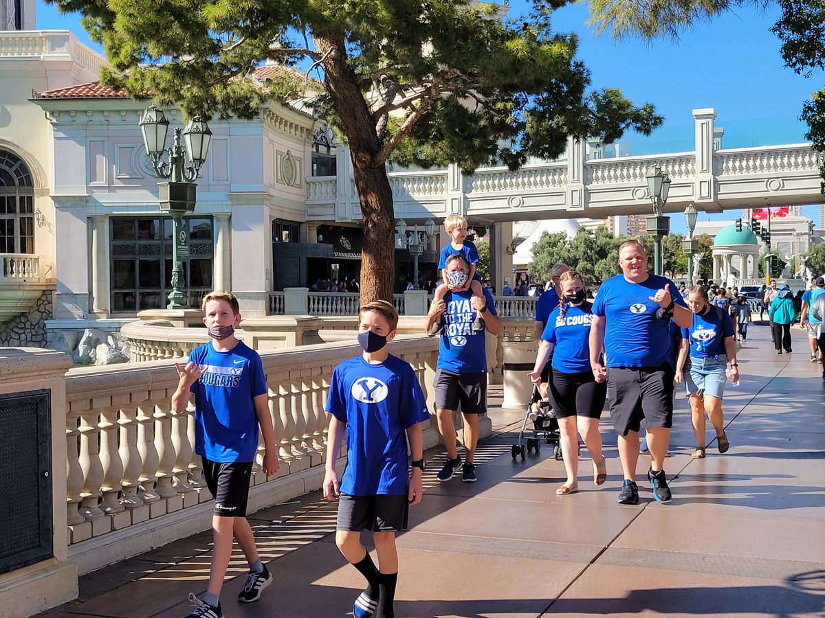 786Joel's tweet photo. I don't know what's more enjoyable, the joy I feel seeing so many BYU fans in Las Vegas, or watching the joy on their faces when they see us in our BYU gear
#GoCougars @BYUCougars @BYUfootball #VegasInvasion https://t.co/Wf3Don3CUt