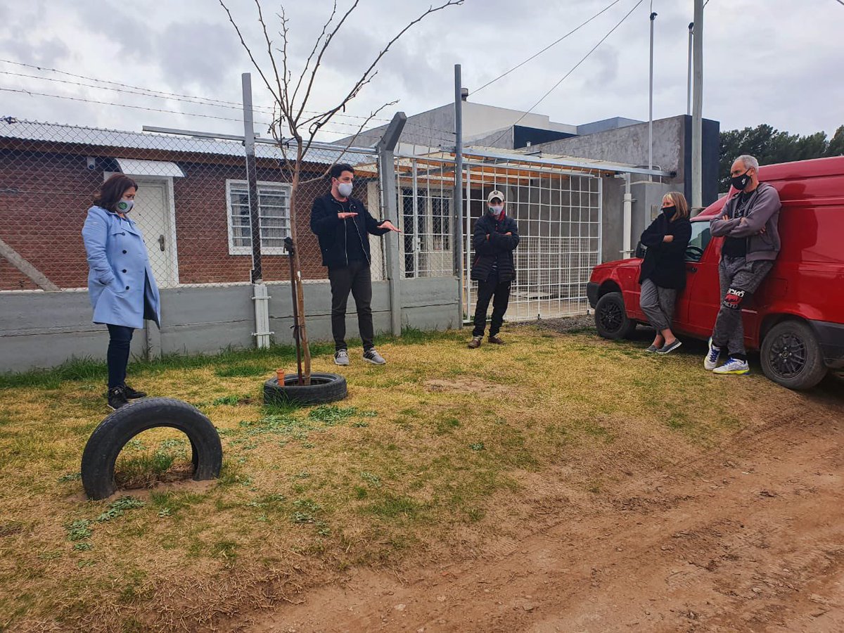 🙌🏻 ¡Gracias a los vecinos del barrio Los Fresnos por recibirnos! 

🗳️ Este 12 de septiembre tenemos la posibilidad de que la agenda de los vecinos llegue al Concejo Deliberante. 

#CortáBoleta #VotáVerde #TodosxBahía