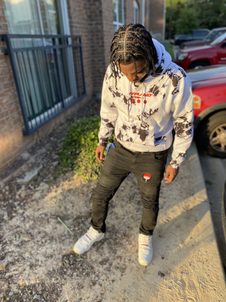 pharaohtwang's tweet photo. $oufside Sossboy. https://t.co/AZo5PHiBGZ