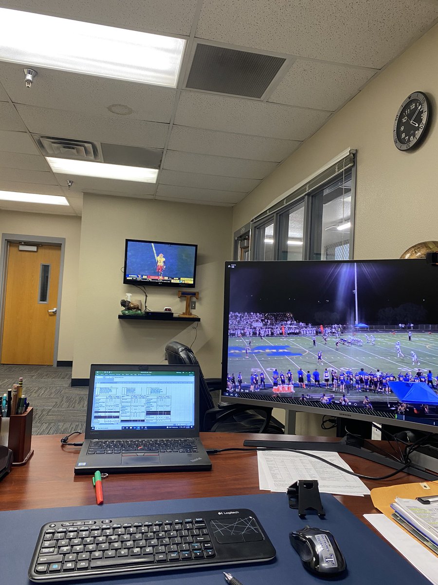 tlhanley9's tweet photo. Love these saturdays! Finally!! #EET https://t.co/4tk7V6HXEf