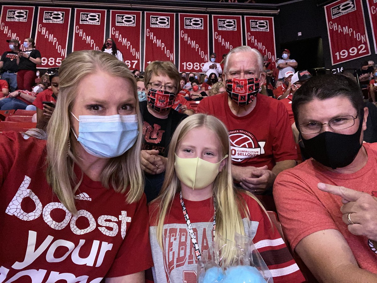 KaraYeager555's tweet photo. ♥️🏐 #HuskerNation #GoBigRed https://t.co/eK8YQ5L7Bs