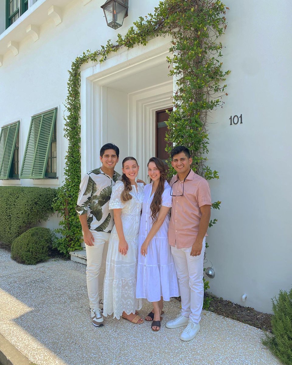 ablbonilla's tweet photo. Another Bonilla baby! Celebrating this news with my family and friends. 

Thankful. https://t.co/xU5jfgjEAU
