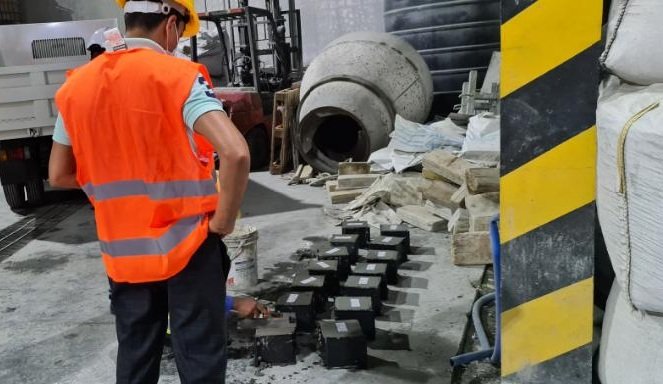 STOconstruction's tweet image. A slump test determines the workability or consistency of concrete mix prepared at laboratory or the construction site during the progress of work. 
We carry out concrete slump tests from batch to batch to check and maintain uniform quality of our concrete.
#slumptest #trialmix