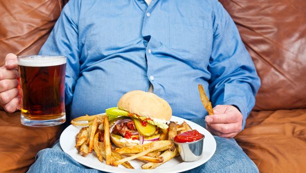 Over rewarding yourself after a #physicalexercise, #Diet or #fasting is what makes you reap negligible results. You just did 10 minutes work out & now u want to eat the whole chicken or drink 1 litre of milk.

#SSOT 
#Health