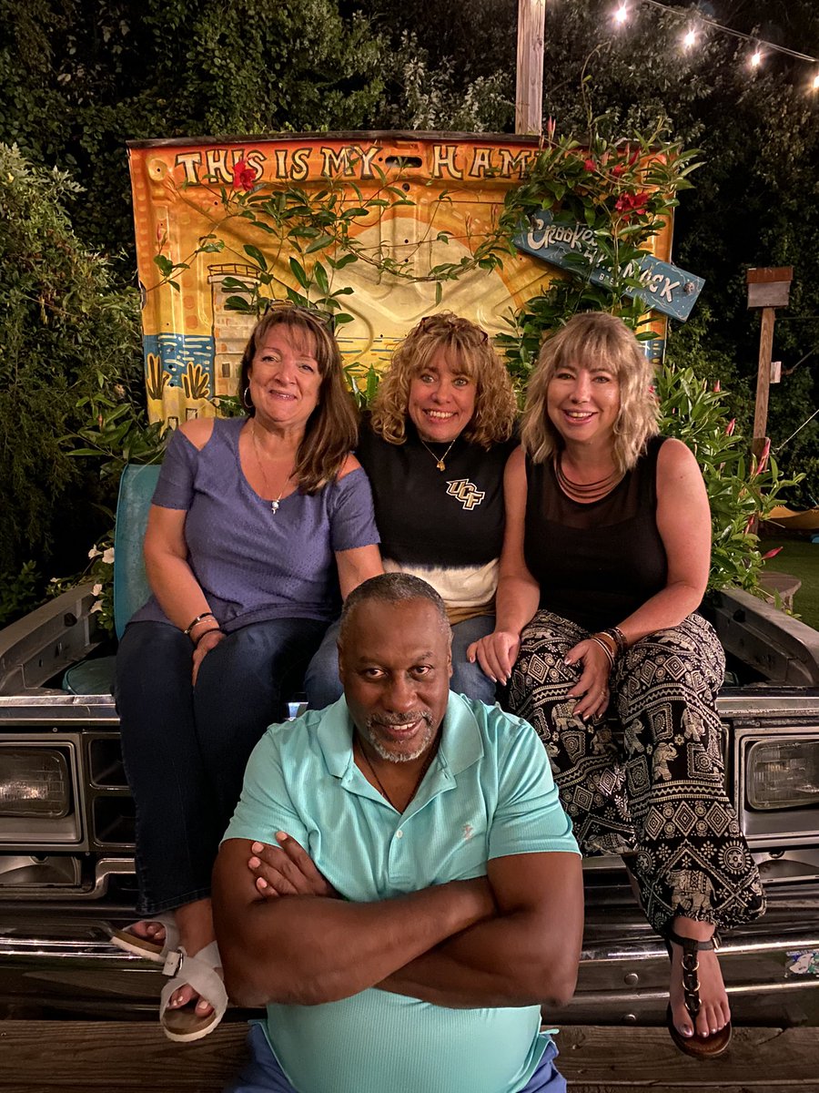 mpkutch's tweet photo. Having a blast @crockedhammock #SummerIsHammockSeason https://t.co/IUZR55i1As