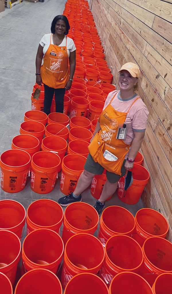 Across the Mighty Midsouth buckets are being sent to support and show kindness to communities. #IDA #TeamDepot #Water #ReliefKit #HomerBuckets #LouisianaStrong #HomeDepotFoundation #EstesLogistics