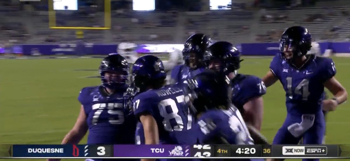 Sean Cooper (@seancooper_c4) on Twitter photo Touchdown Freshman <a href="/BlakeNowell/">Blake Nowell</a> 1st College TD Letās Goooooooooooo
#C4Family
#OverlooKedtoOverbooKed Touchdown Freshman <a href="/BlakeNowell/">Blake Nowell</a> 1st College TD Letās Goooooooooooo
#C4Family
#OverlooKedtoOverbooKed