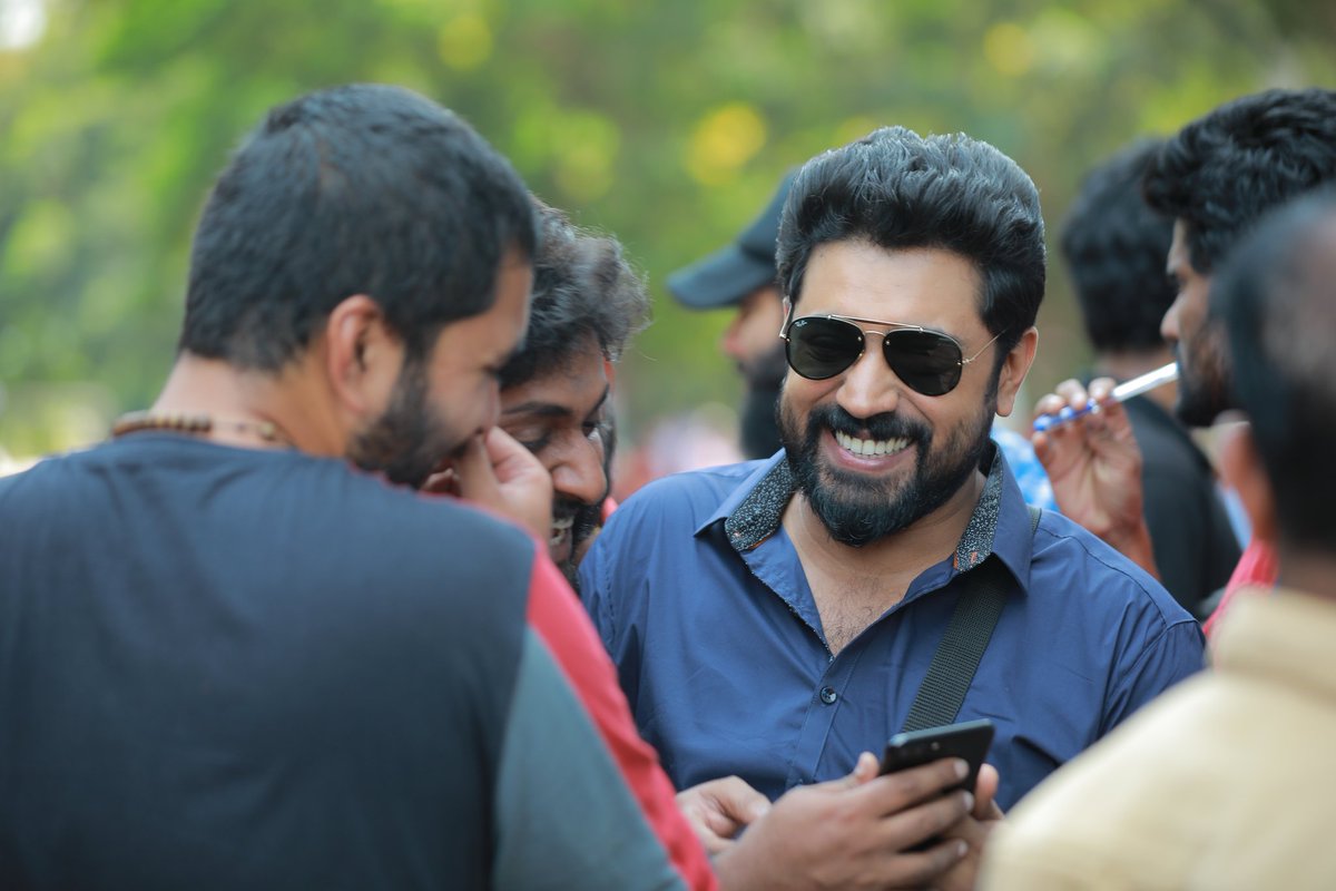 NivinPaulyNfc's tweet photo. ബോക്‌സ് ഓഫീസിന്റെ നെഞ്ചത്ത് ദിനേശേട്ടൻ കുടുക്ക് പൊട്ടിച്ചിട്ട്  2 വർഷം 🔥

#2YearsOfOnamWinnerLAD #NivinPauly #Nayanthara https://t.co/bdcVk3fEZQ