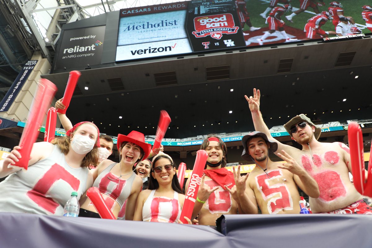 reliant_park's tweet photo. π₯WHAT A GAMEπ₯
.
.
.
#goodsamtexaskickoff #texaskickoff #texastech #uh #collegefootball #fans #nrgstadium #football https://t.co/fHgN6dFC2u