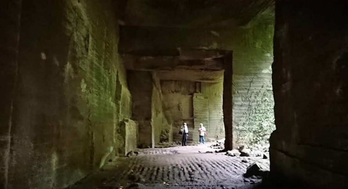 Tsoukalos's tweet image. These pictures from Japan are making the rounds &amp;amp; I'd like to report that this place is fairly recent or "new" (modern). It originates from the Meiji period which was from 1868 until 1889. I shared these imgs w/ my good friend @mu_gekkan magazine publisher .@mikami_takeru and 1/