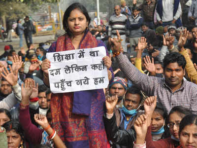<a href="/yadavakhilesh/">Akhilesh Yadav</a> #शिक्षक_दिवस 
#शिक्षामित्र_नियमित_कब 
#नहीं_चाहिए_भाजपा