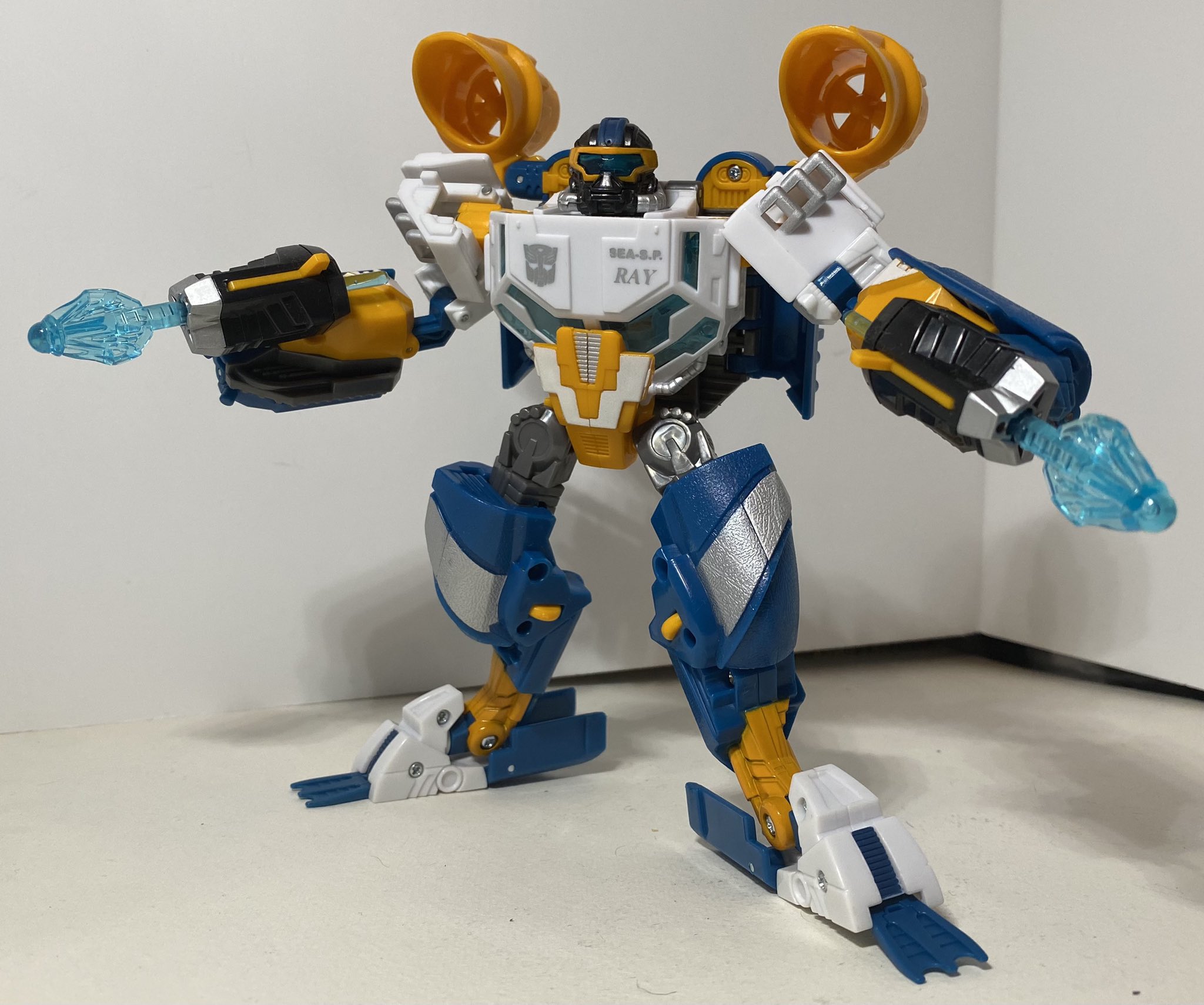 バイオスフェラオートボットクローンズ　トランスフォーマー 51u9HcGgm6L._UF350,350_QL80_.jpg