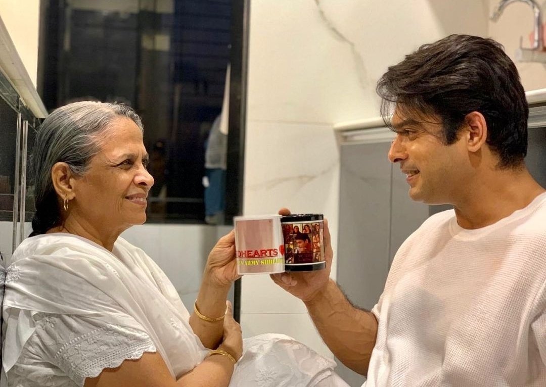 IamHussain1990's tweet photo. Just apologising dem for whom I block or mute their tweet.Block just bcoz I don't want 2 hear any -ve things against. As he left us with lesson of love & respect here on SM.Being his family I follow d same & expect same too!!🙏
#SidharthShukla #ShehnaazGiII #RitaMaa #MoreStrength https://t.co/jK5sbXAiod