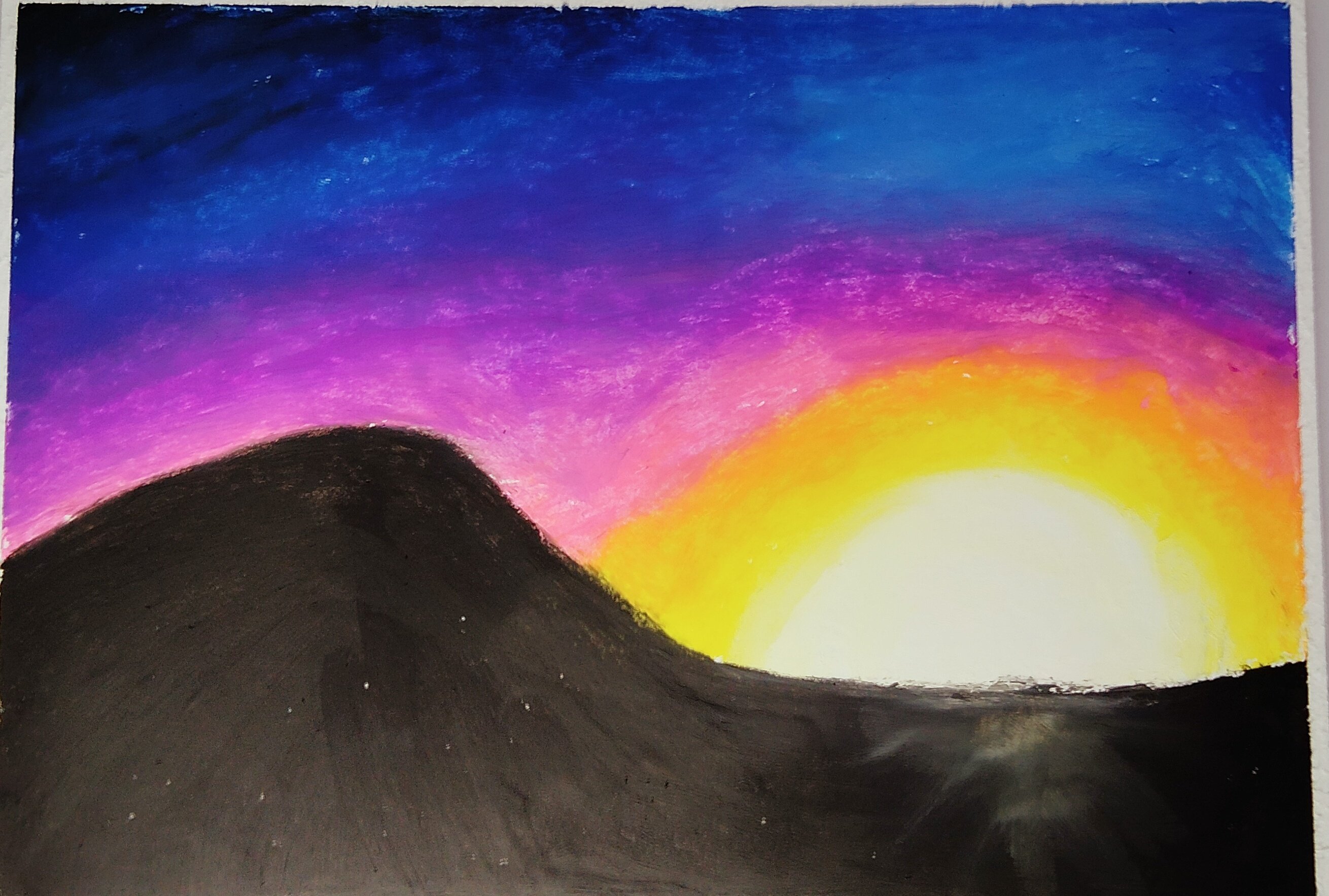 七師 ななし クレヨン画家 新作 夜明け 描き立てほやほやです 明日時間が取れれば 額に入れて撮影してミンネに出します クレヨン画 イラスト 風景画 絵画 Artwork 朝日 グラデーション シルエット 絵 絵柄が好みって人にフォローされ