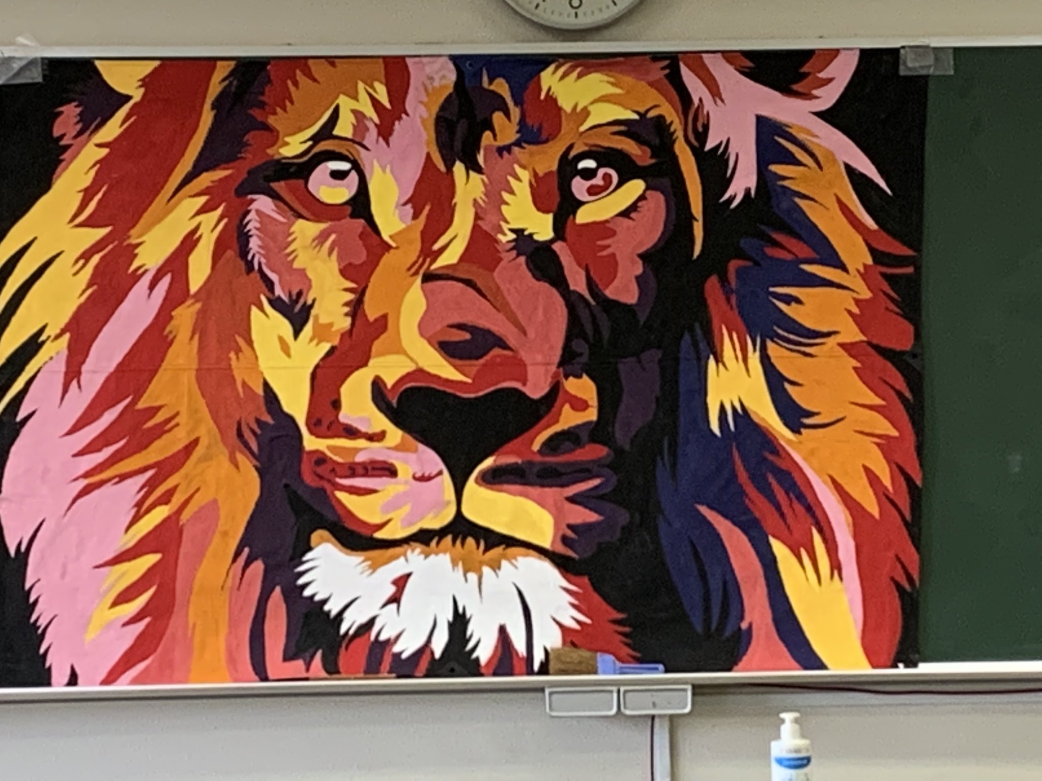 しゅいろ 体育祭の旗 描いた ライオン 分かるかな かっこいいでしょ 団旗 体育祭 赤団 絵 ライオン 動物 T Co C6zrp6ja9x Twitter
