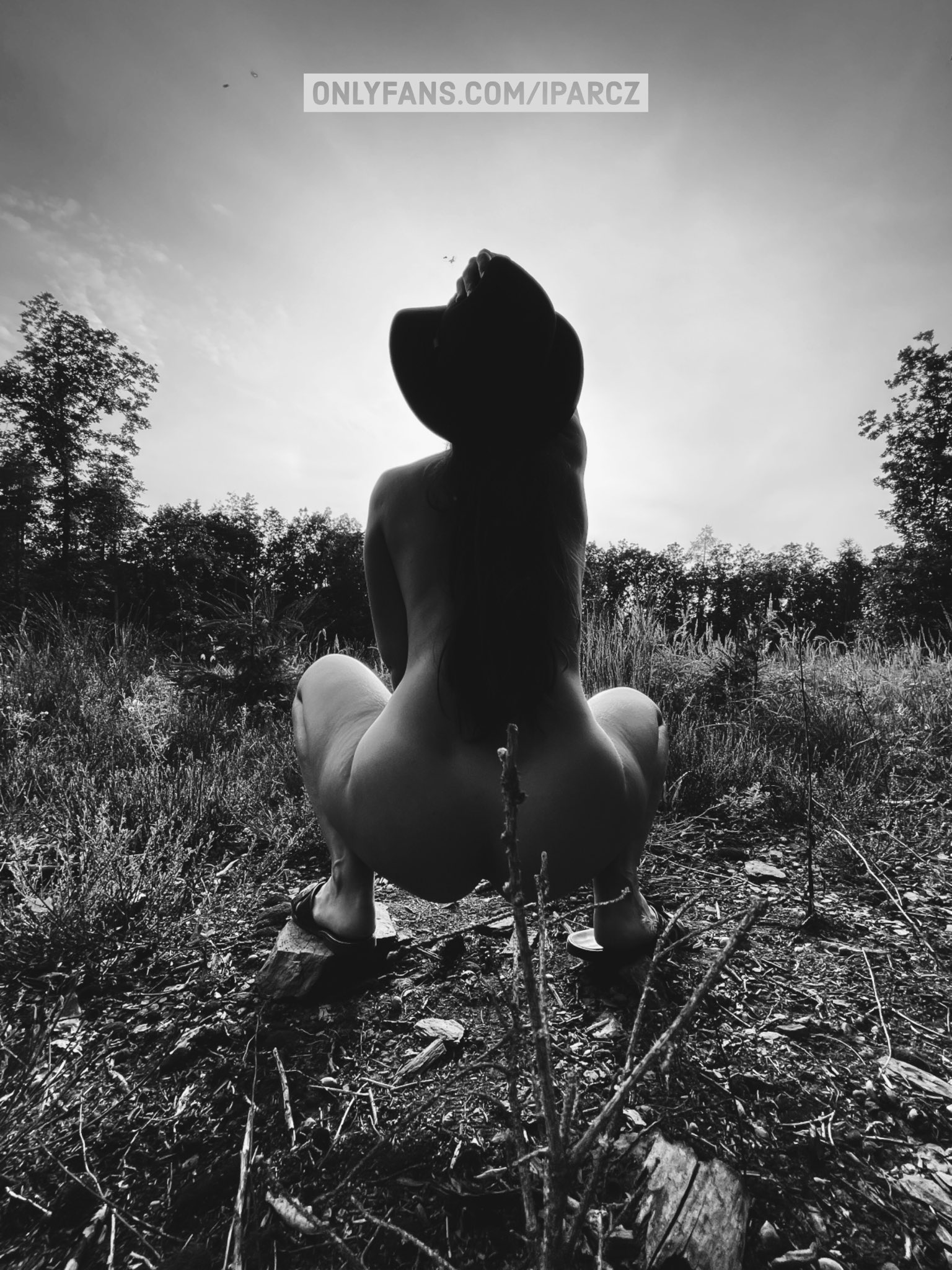 imagesize:1536x2048 pissing nude 