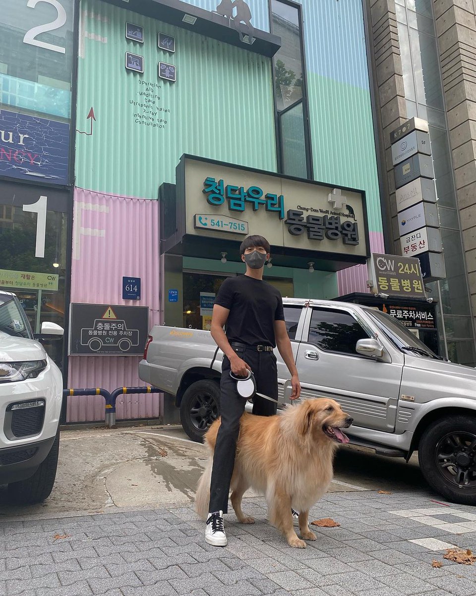 [20210905] Lee Jungshin's SNS update

아들 약간 장염기가 있네..ㅠ 아프지말자 그래도 54kg🐽 살이 조금씩 빠지고있어... more

instagram.com/p/CTbhyhBB9u0