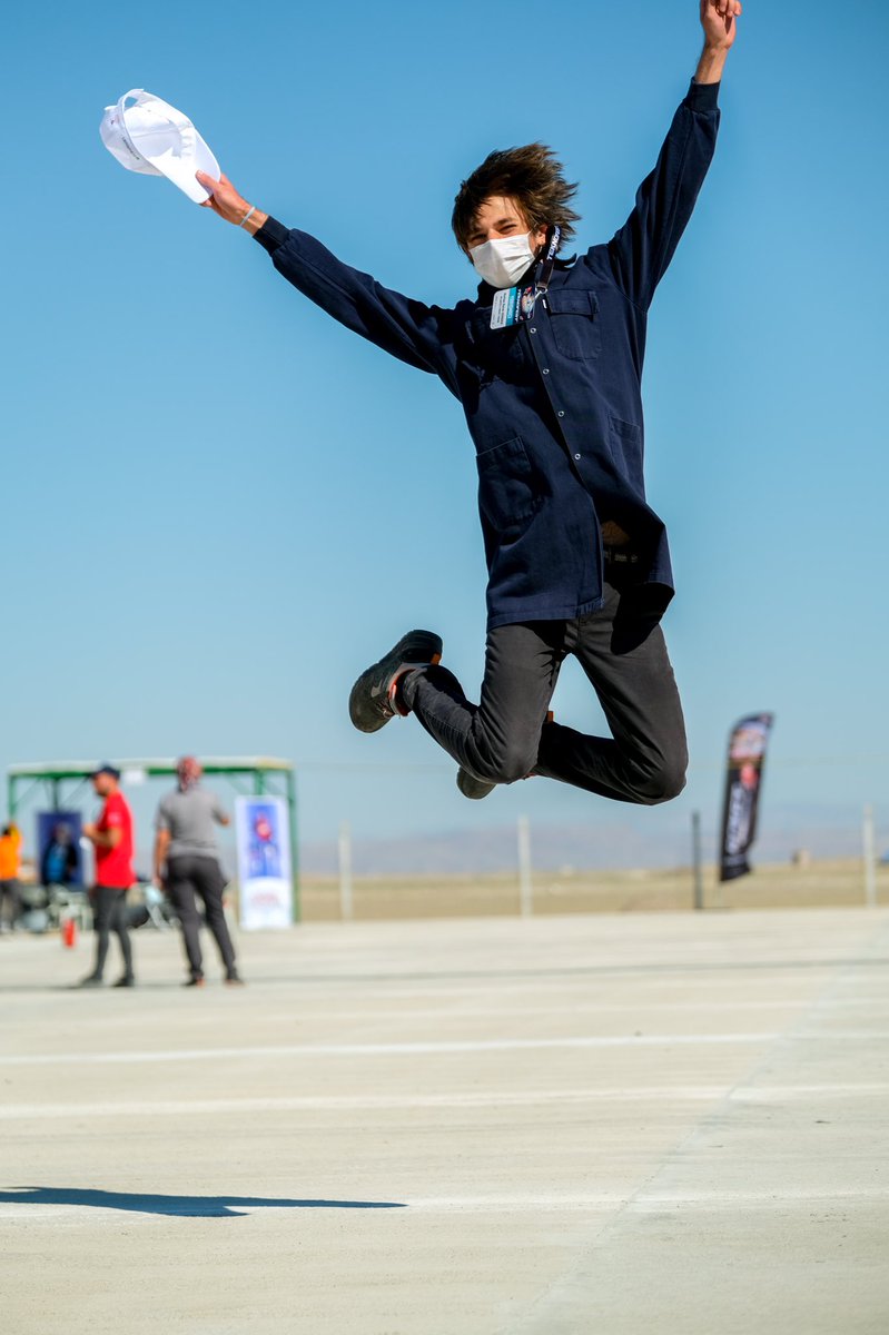 Türkiye’nin ayakları yere basmayan ilk ve tek festivali <a href="/teknofest/">TEKNOFEST</a>’te havada durdular, şahidiz!#RoketYarışması 🚀 <a href="/TCSanayi/">Sanayi ve Teknoloji Bakanlığı</a> <a href="/T3Vakfi/">TR Teknoloji Takımı</a> <a href="/SageTubitak/">TÜBİTAK SAGE</a> #MilliTeknolojiHamlesi 🇹🇷