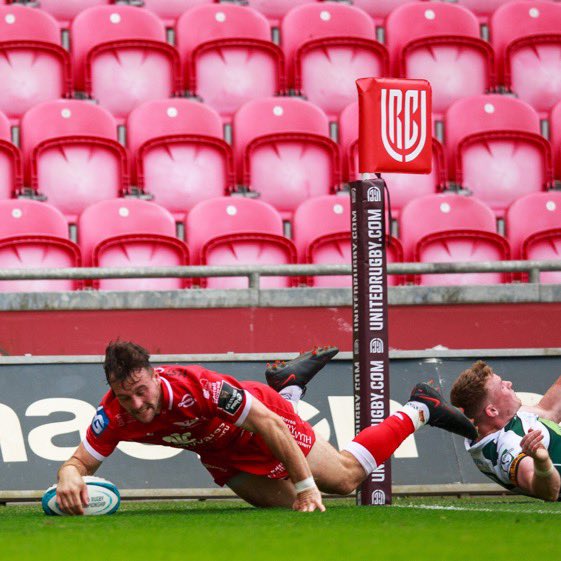TenbyBrad's tweet photo. Congratulations Ryan Conbeer on scoring a Hattrick in the @scarlets_rugby pre-season game against @NottinghamRugby @official_parc Final score 55-21 #SCAvNOT https://t.co/oWK57P8jjq