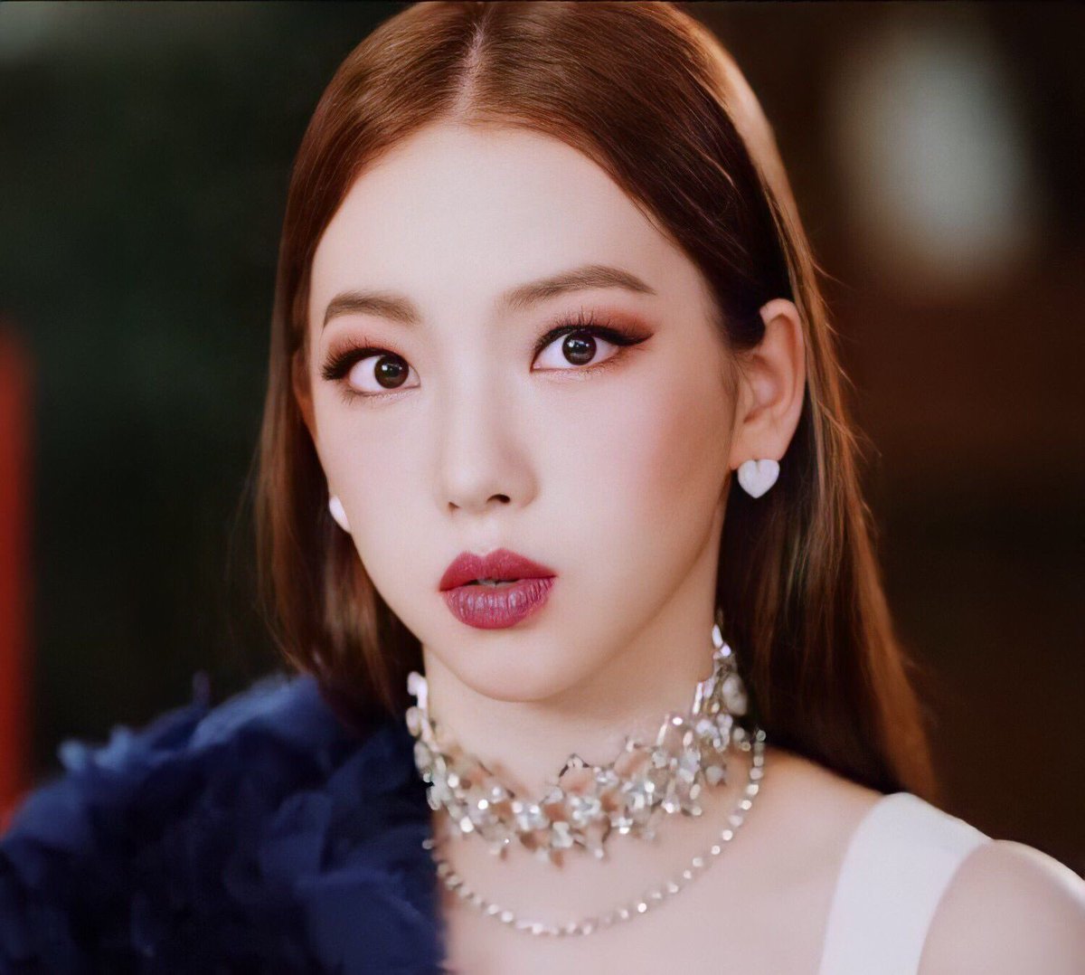 ujiminphoria's tweet photo. I KNOW SHE GONNA ROCK WITH HER BROWN HAIR https://t.co/Mmubnfwq3V