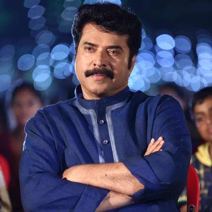 MammoottyFC369's tweet photo. Its Time 5:00pm 

 2 Hrs Remaining 

#HappyBirthdayMammukka 

@mammukka #Bheeshmaparvam https://t.co/Irl1J3PCNo