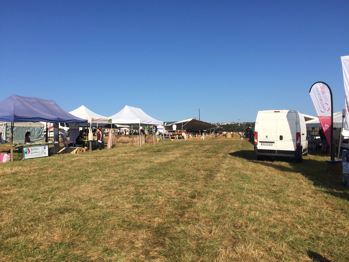 Fête de l’agriculture du RHÔNE ... c’est parti ! Le ⁦<a href="/ca_centrest/">Crédit Agricole Centre-est</a>⁩ fidèle au RDV ! Venez nombreux !!!