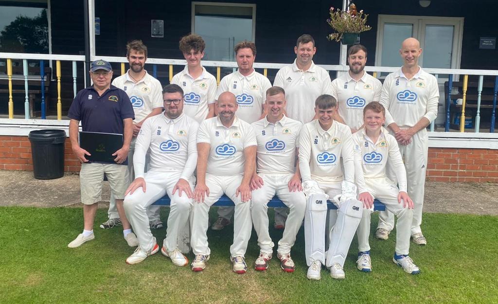 AlvanleyCC's tweet photo. A proud Charlie Fletcher with Alvanley 2nd XI. The 2nds won the league with a week to spare. Great effort lads! 🎉 🥂 https://t.co/gPHsKNknrf