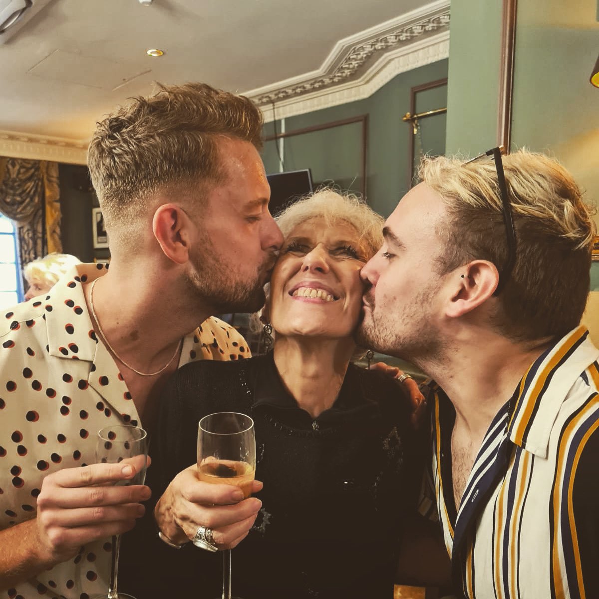 Someone make her a dame! 🥂 #anitadobson #legend