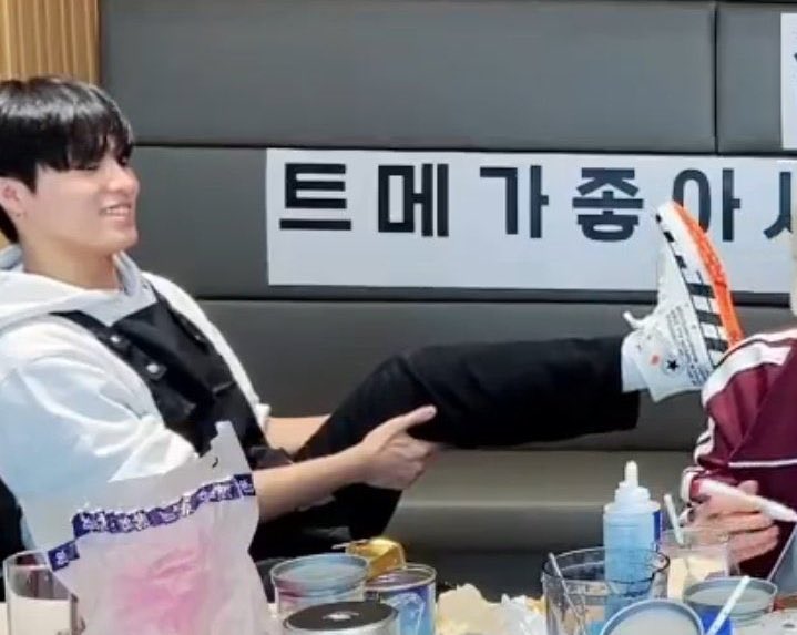 แล้วเอเนอจี้แต่ละคนที่มาอวดของที่น้องมาชิให้คือขี้ขิงเว่อ55555555555555555