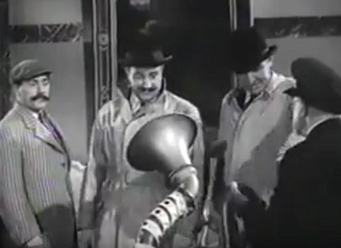 PeterFandom's tweet photo. Good morning Twitter. 🌞
#TheCaseOfTheMukkineseBattlehorn 1956
#SpikeMilligan #PeterSellers #DickEmery. A brilliantly crazy Goon-esque style movie. Original story by #LarryStephens.
@lsggbg https://t.co/NVAKnkQfVg