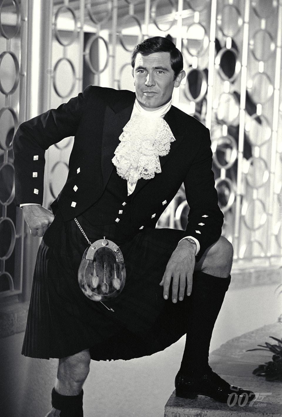Happy 82nd Birthday to one-time James Bond, George Lazenby!    