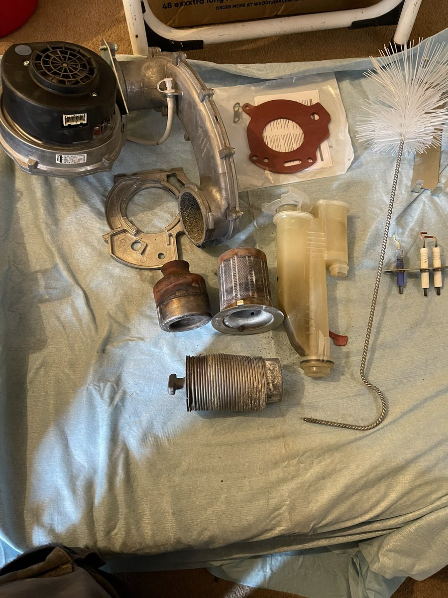 A full strip down service carried out this week on a Worcester Bosch. This appliance hadn’t been touched for approx 10 years so needed some tlc, now this Worcester is ready for the winter <a href="/HeatingYourHome/">Worcester Bosch</a> #gasman <a href="/findmealocal/">Findmealocal</a>