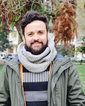 bradpifia's tweet photo. Una noticia se come a otra,con lo del pelao vade a pasado piola lo de ignacio achurra y la contratacion de  servicios de familiares y el pago de 2 millones aparte agustin squella y fernandez. NEPOTISMO
Mal. https://t.co/KdyxhBvTGv