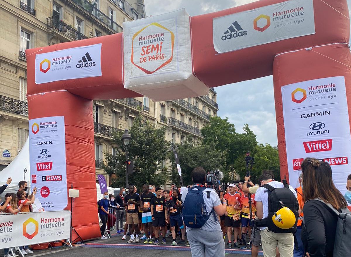 Très heureux d’accompagner cette année les équipes <a href="/hmutuelle/">Harmonie Mutuelle</a> sur la couverture du @SemiParis tout ce weekend. 🏃‍♀️ 

 #SemiParis #HarmonieRun