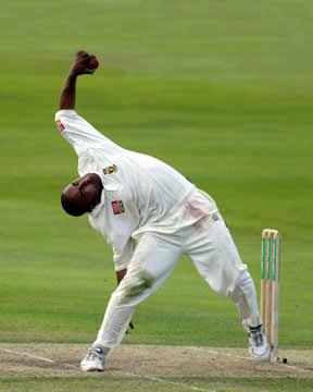 abhiband2's tweet photo. @MichaelVaughan Yes...Because You  people don't want to bend like this. 😊 https://t.co/OM4YnaZJXp