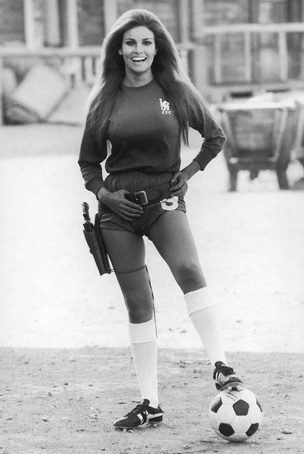 Happy Birthday to the beautiful Raquel Welch!
\"In school, nobody could pronounce my name. They just called me Rocky\" 