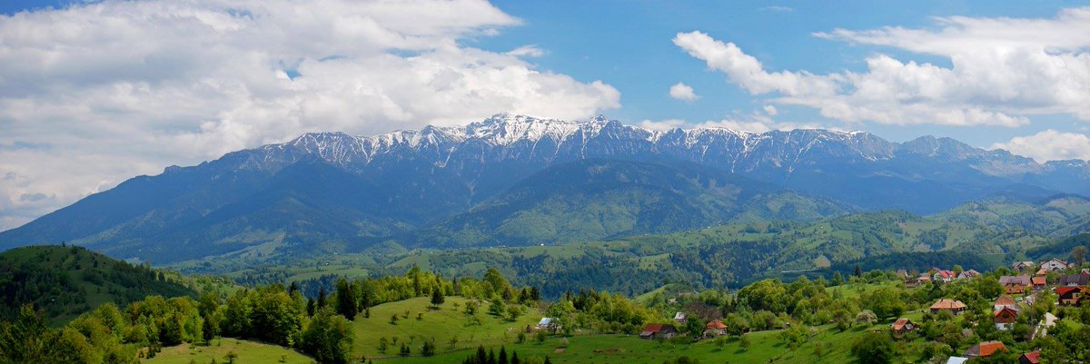 TranSOLvania's tweet photo. @CryptohorrorNFT Some panoramic photos from Transylvania, as Solana NFTs 🏔️🦇
https://t.co/ZpEEDPoeXm https://t.co/jBxZ4HJVAR