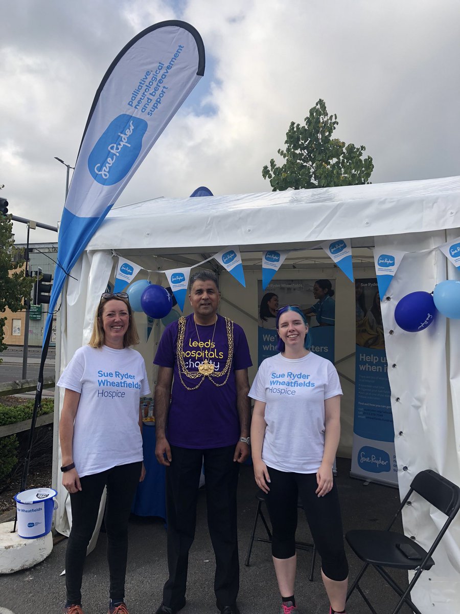 @asgharlab so lovely to meet you today. It meant a lot that you came down to meet us at the charity village #Leeds10k #leedshalfmarathon I will be in touch!