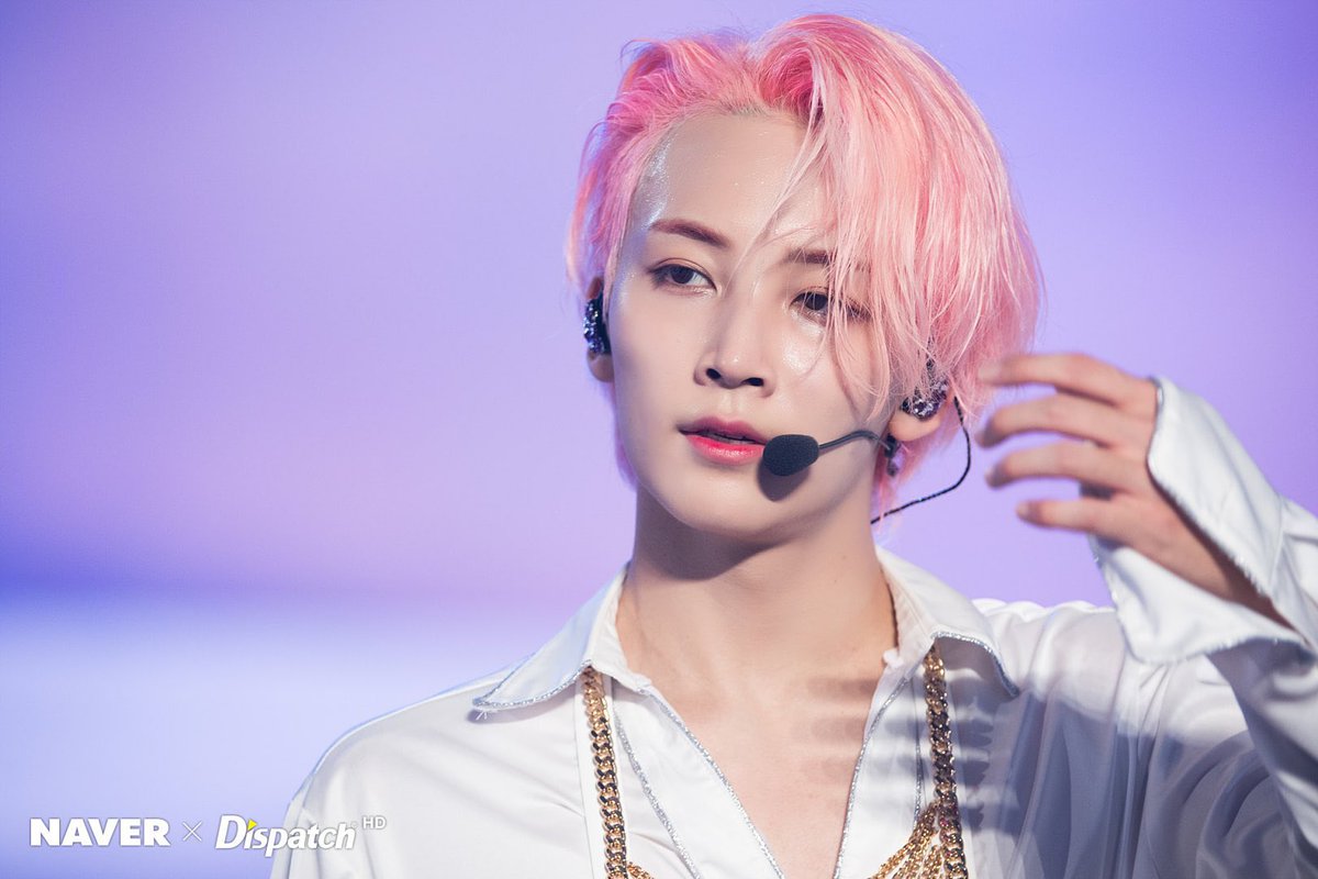 Джонхан севентин. Юн джонхан. Seventeen Jeonghan. Seventeen джонхан 2020. Джонхан севентин 2023.