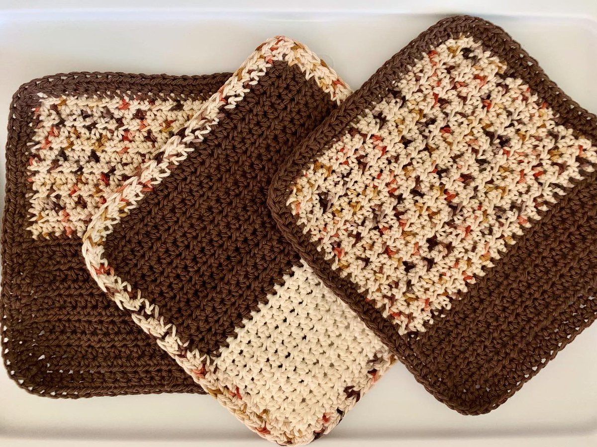LivingGreene1's tweet photo. Reusable washcloths perfect for cleaning, dishes, beautify routine and so much more. 
$3 each and can be ordered in any color! 
#lowwasteliving #ecofriendly #lowwaste #livinggreen #wasteless #lowwastelifestyle #reducereuserecycle #savetheearth #gogreen #smallbusiness #shopsmall https://t.co/FP7VzVxLep