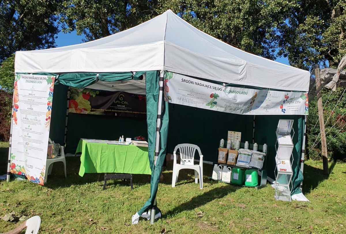 uniumbioscience's tweet photo. Call onto the Tatra stand @ SGGW Fruit Show in Poland 🇵🇱 today to lern how to get a 12:1 ROI in #cherries 🍒 and lower #bitterpit in #apples 🍏 with #Unical the leading #Calcium nutrient for #fruit and #vegetables which includes the #biostimulant PGA for nitrogen assimilation. https://t.co/1RAAFnVIi4