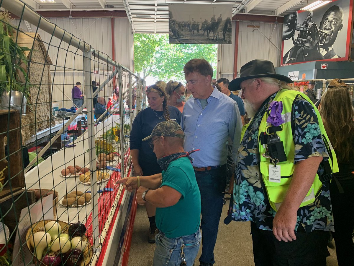 Governor Ned Lamont tweet media
