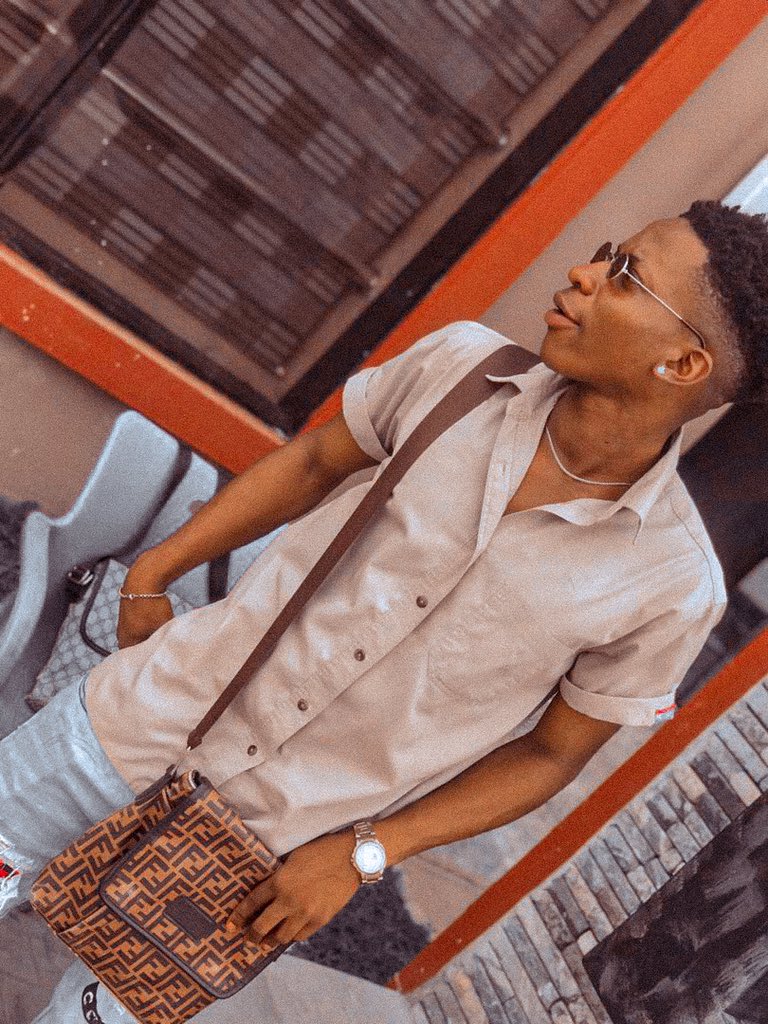 🤦🏽‍♂️ Keep The Sabbath Day Holy but #UrBodi Got Me Thinkin 🤔 Twice
#HappySunday #alte #pop #GudBahdBoi