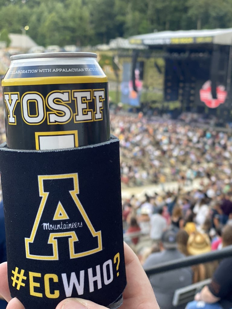 JohnnyBigEasy's tweet photo. Leaving @ExploreBoone is never easy, but it’s especially hard after the weekend all us fans got to enjoy. @AppState_FB gets the win over #ECwho and @lukecombs crushes it at The Rock. #memories https://t.co/ZOgYLaASG0