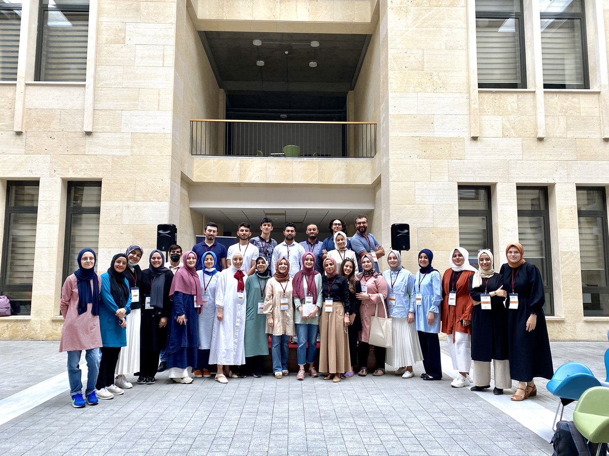 Asuman Yamlı hocamız ile
 “Eğitimde Fırsat Eşitsizliği” konusunu tartıştık.  @asmnymli 

#GenclikZirvede
#GenclikZirvesi