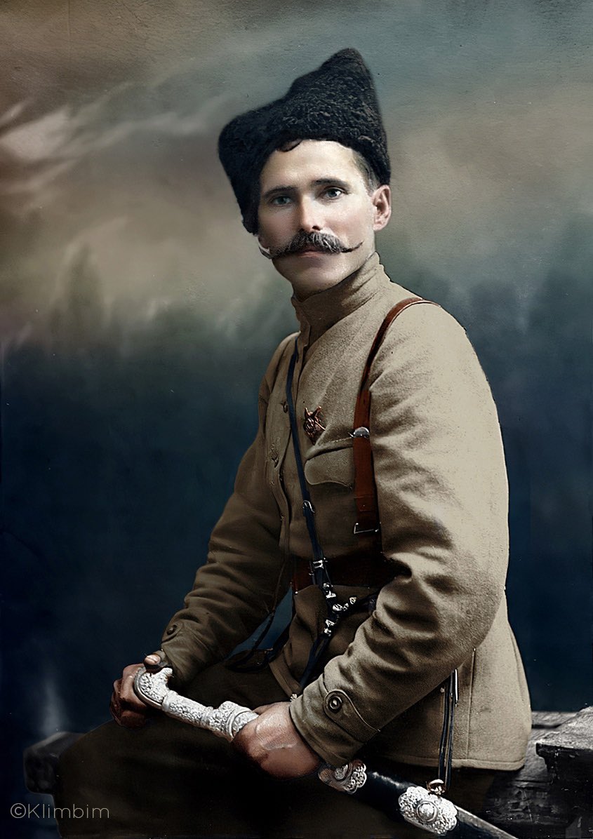 TanpersXkmy's tweet image. 102 года назад, 5 сентября 1919 года, недалеко от города Уральска погиб Василий Иванович Чапаев - герой Гражданской войны, легендарный командир Красной Армии.