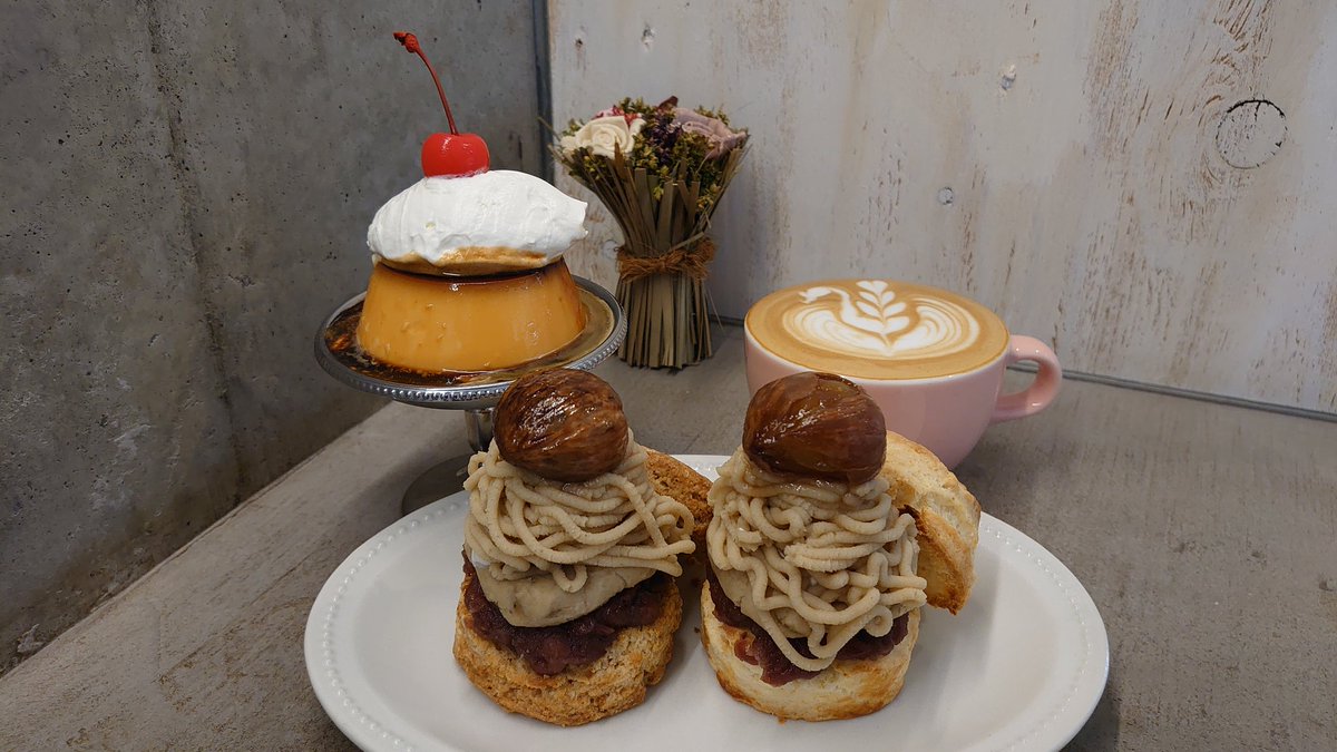 bunansan's tweet photo. Feb's coffee &amp; scone (浅草)

※焦がしカラメル濃厚プリン
※モンブランスコーンサンド
※あんバタースコーンサンド
※カフェラテ

美味しいコーヒータイム☕✨

#あんバター #スコーン #モンブラン #あんこ #プリン #おやつ #甘党 #スイーツ #コーヒー #カフェラテ #ラテアート #カフェ #カフェ巡り https://t.co/sWhJ9Ui1cO