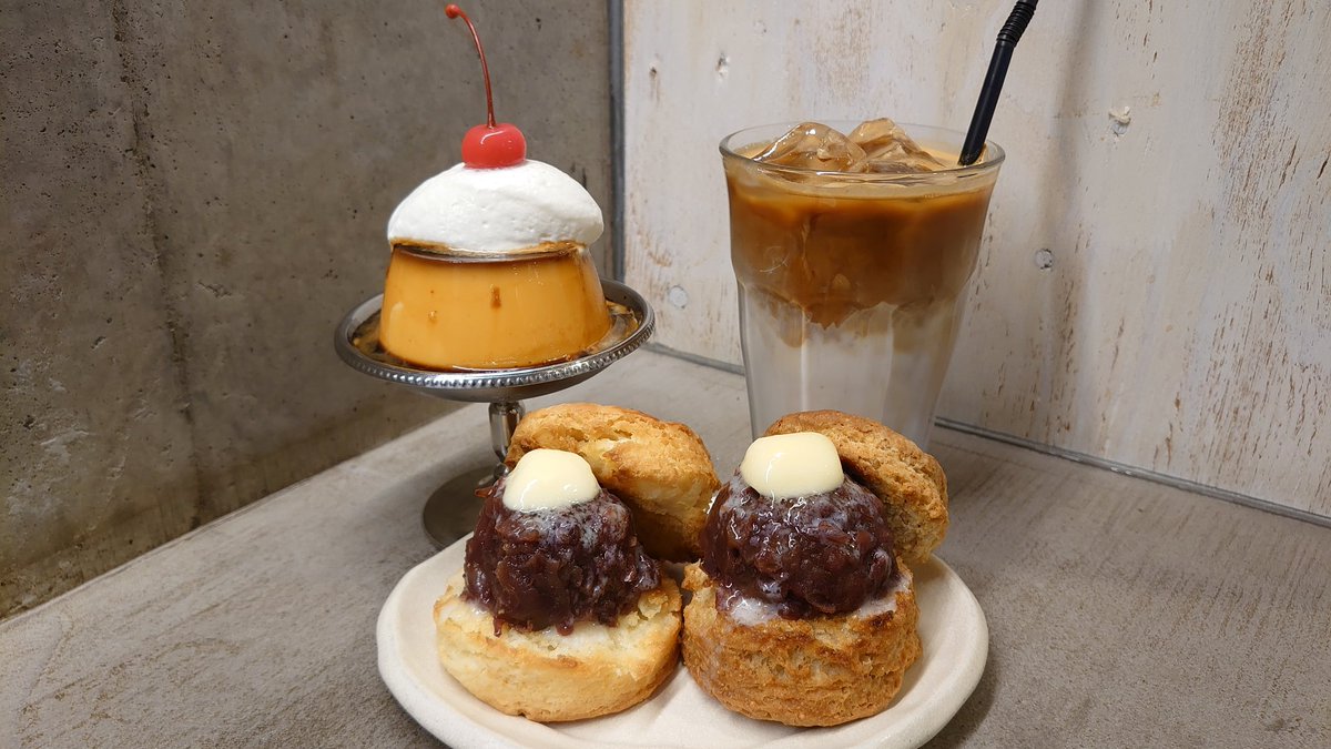 bunansan's tweet photo. Feb's coffee &amp; scone (浅草)

※焦がしカラメル濃厚プリン
※モンブランスコーンサンド
※あんバタースコーンサンド
※カフェラテ

美味しいコーヒータイム☕✨

#あんバター #スコーン #モンブラン #あんこ #プリン #おやつ #甘党 #スイーツ #コーヒー #カフェラテ #ラテアート #カフェ #カフェ巡り https://t.co/sWhJ9Ui1cO