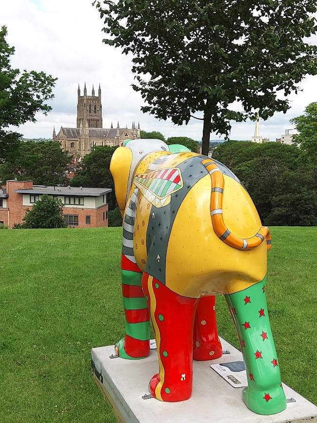 FortRoyalFriend's tweet photo. Bye bye👋😢
Thank you for staying in our park, we enjoyed having you ❤️🐘
@WorcsBigParade @drpgroup @bettimoretti https://t.co/1kvOldDfvj
