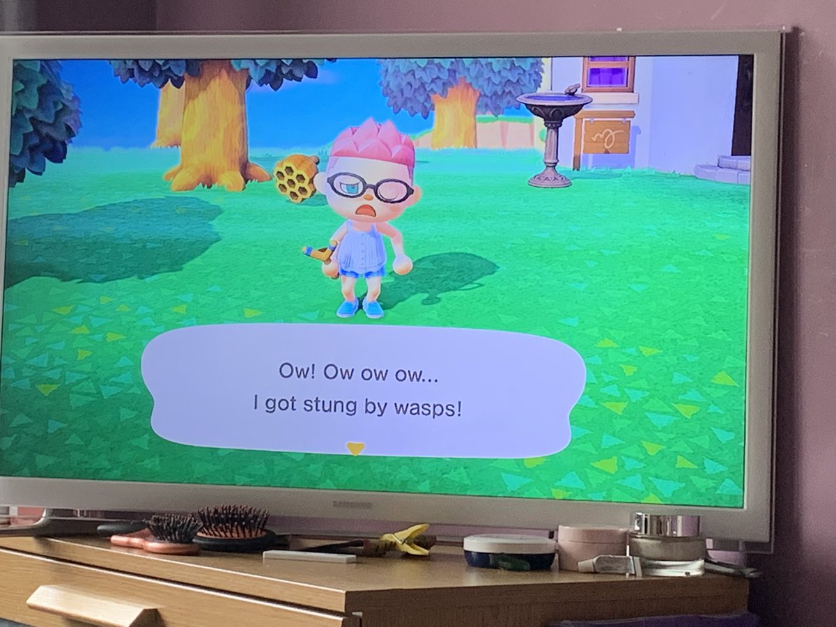 NatalieS157's tweet photo. My Animal Crossing Adventure Part 25: Those Wasps! โบ๏ธ๐คโ๐ป๐ง๐ฎ
๐ถ๐ฆ๐ฏ๐ธ๐ป๐ฆ๐๐ผ๐ฎ๐น๐ปโโ๏ธ๐ท๐
#GamerSession #GamePlay #GamerGirl #Nerd #NintendoSwitch #AnimalCrossing #AnimalCrossingNewHorizans #SummerTime #WarmWeather #Summer #Wasp #WaspStung #SwollenEye #Oww #LearningMoreExpressions https://t.co/TWy80LYM97